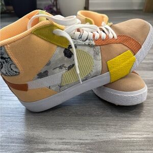NIKE SB high tops size 9M/10.5W